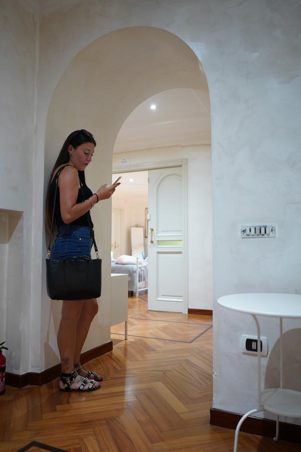 Naples Dome Suites Nápoles Exterior foto